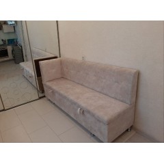 Кухонный диван Смайл прямой со спальным местом, с боковой спинкой